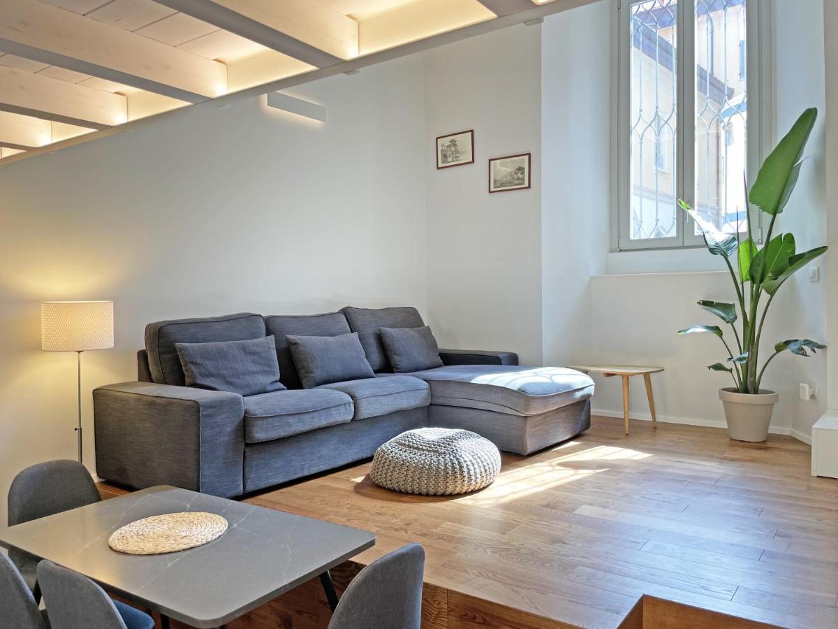 "La Portineria" Charming Apartment Old Town Como Lake Extérieur photo