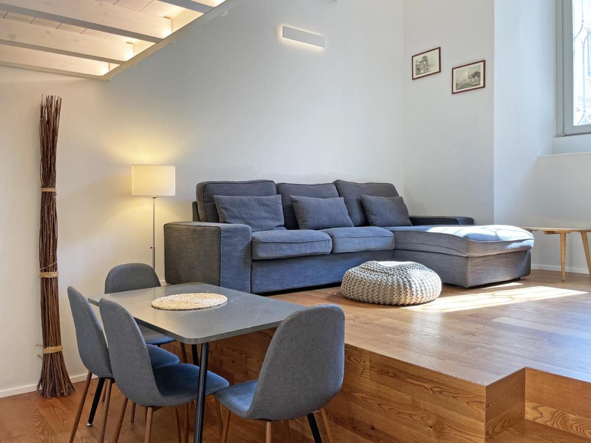 "La Portineria" Charming Apartment Old Town Como Lake Extérieur photo