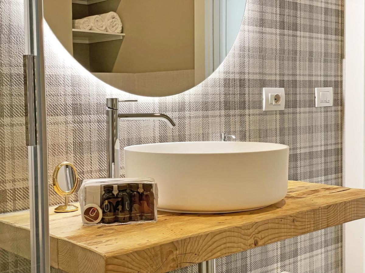 "La Portineria" Charming Apartment Old Town Como Lake Extérieur photo